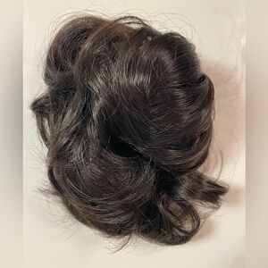 NWOT Madison Braids Top Knot Messy Bun Ponytail Holder. Dark Brown